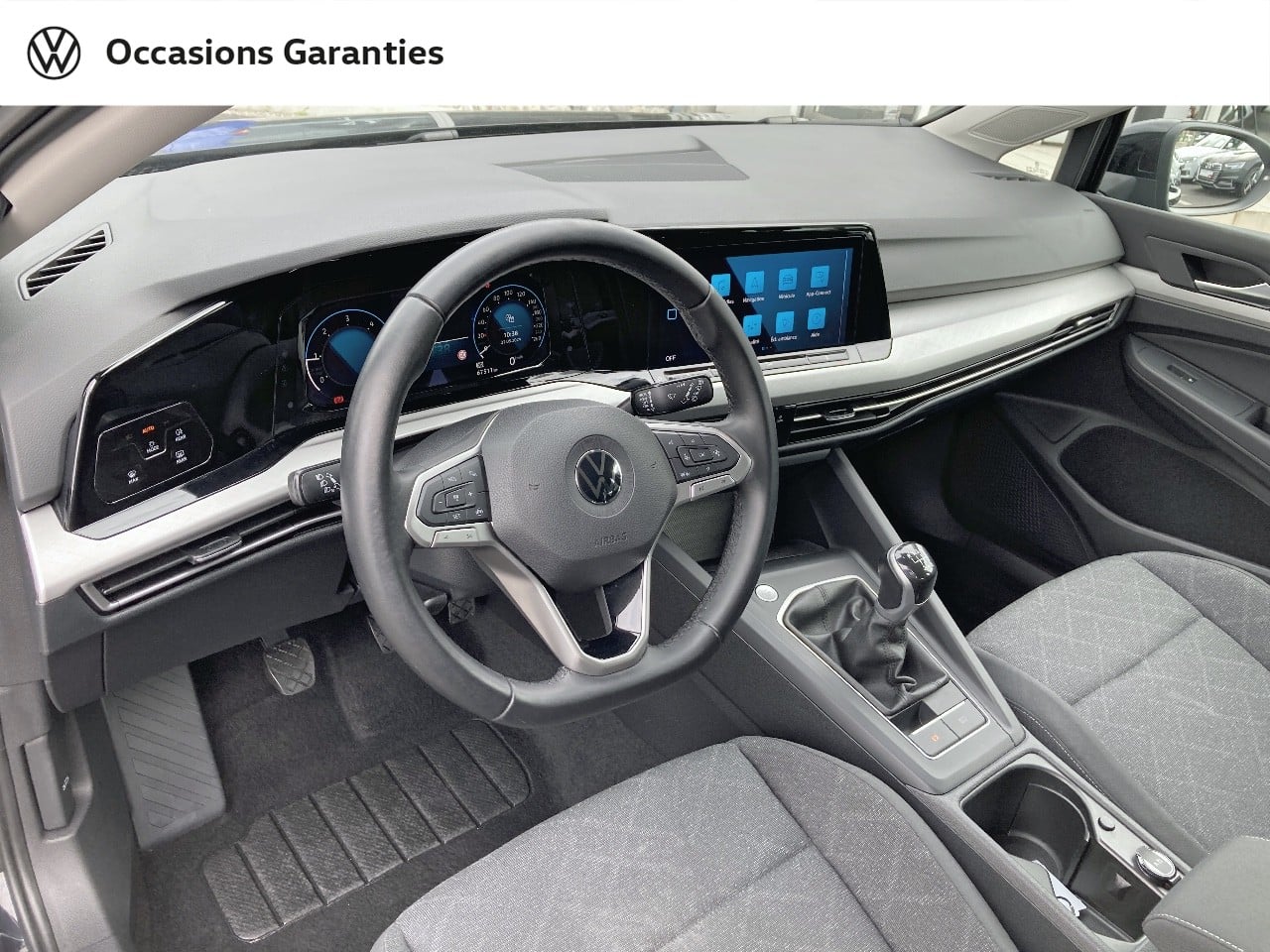 Voitures occasions VOLKSWAGEN GOLF Life 1st Abbeville