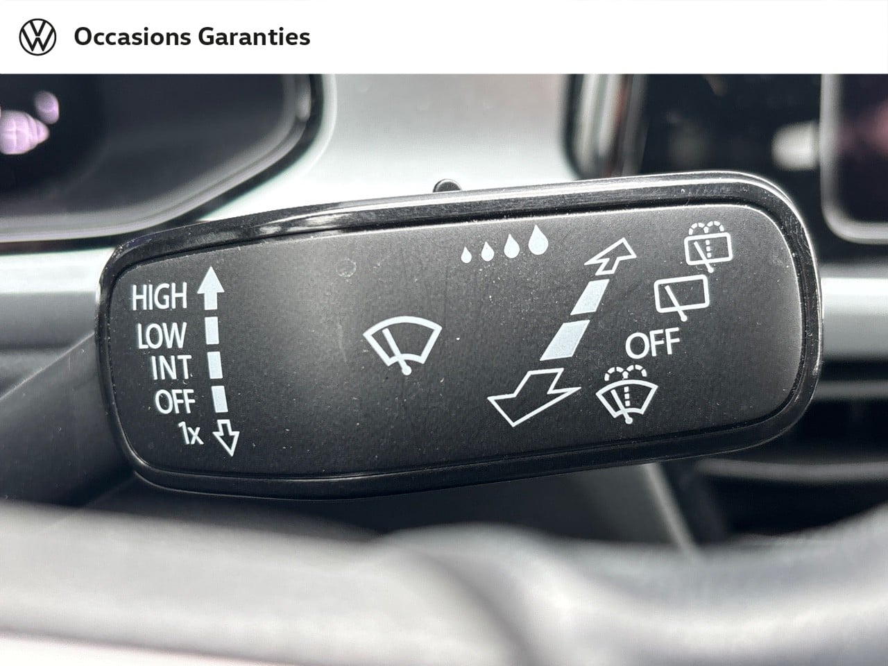 Voitures occasions VOLKSWAGEN T-ROC Life Plus Lens