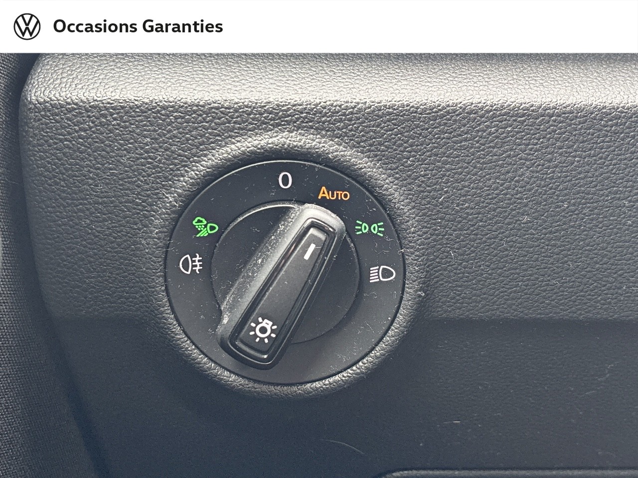 Voitures occasions VOLKSWAGEN T-ROC Life Plus Lens