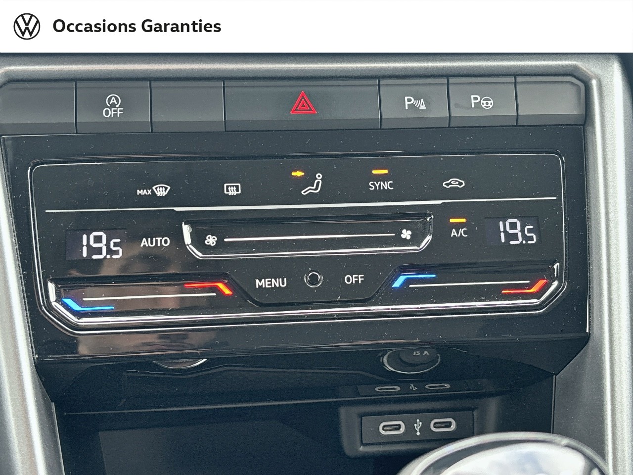 Voitures occasions VOLKSWAGEN T-ROC Life Plus Lens