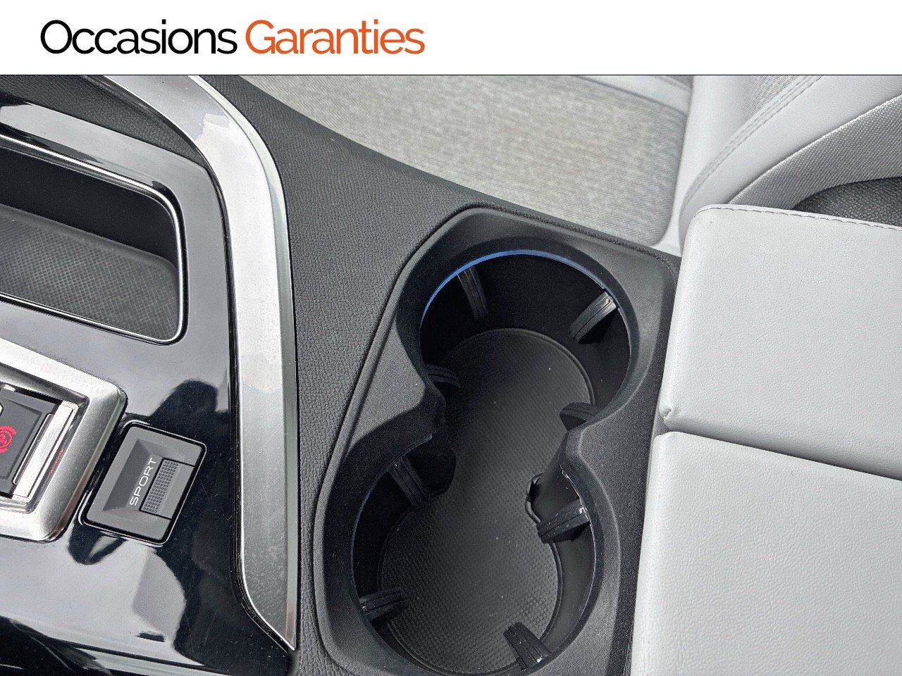 Voitures occasions PEUGEOT 5008 Allure Business Clermont-Ferrand