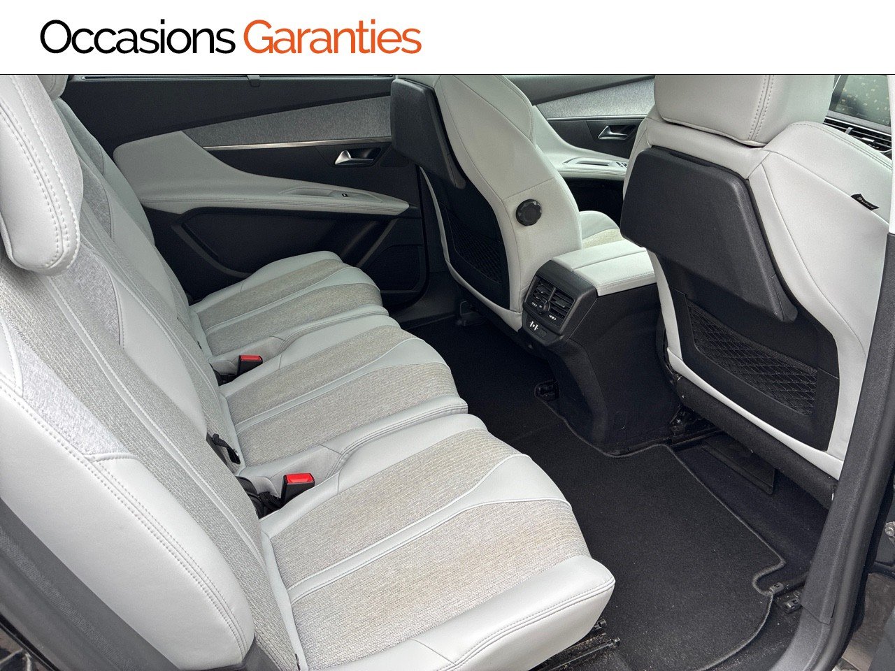 Voitures occasions PEUGEOT 5008 Allure Business Clermont-Ferrand