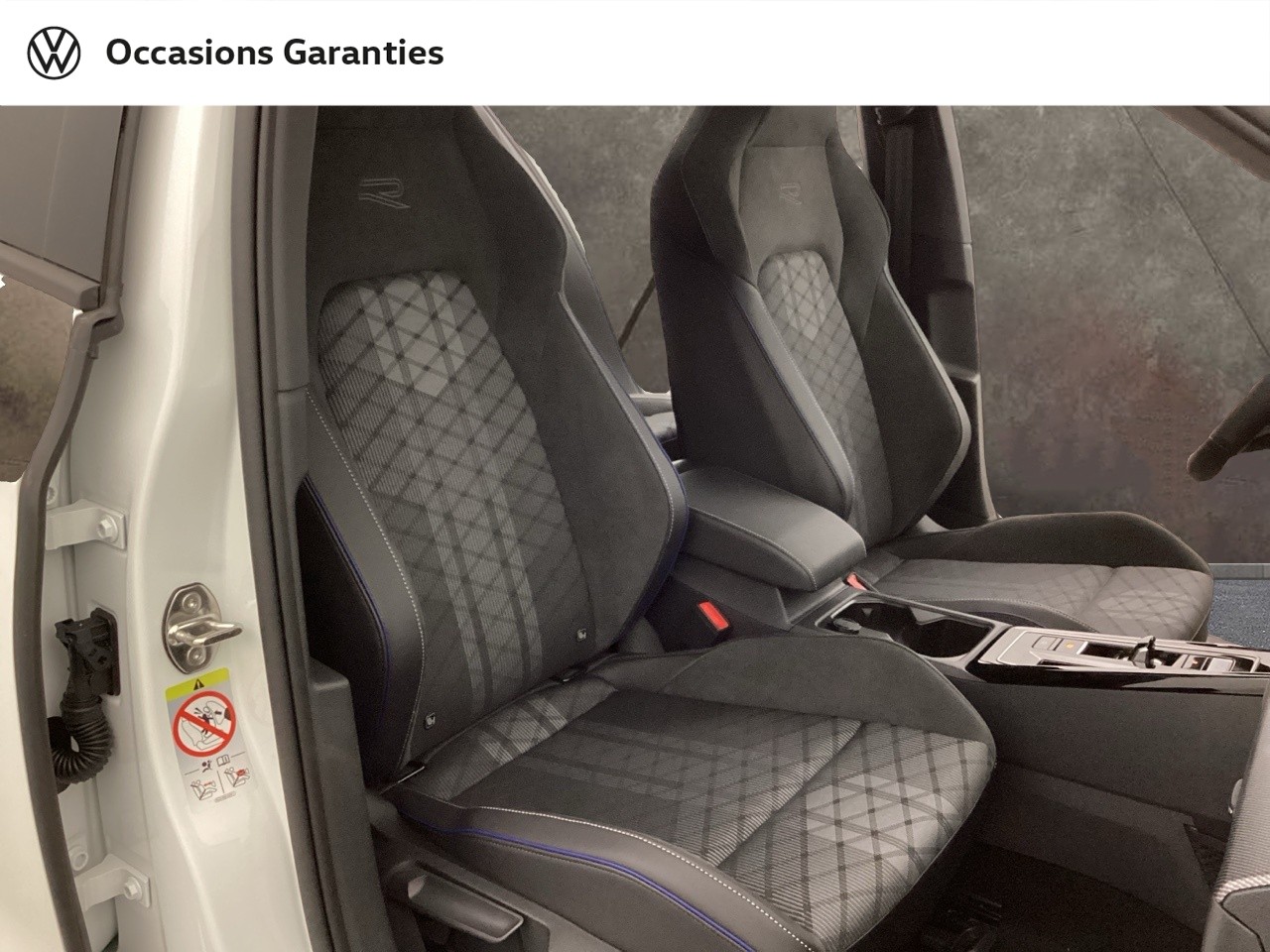 Voitures occasions VOLKSWAGEN GOLF R-Line Orvault