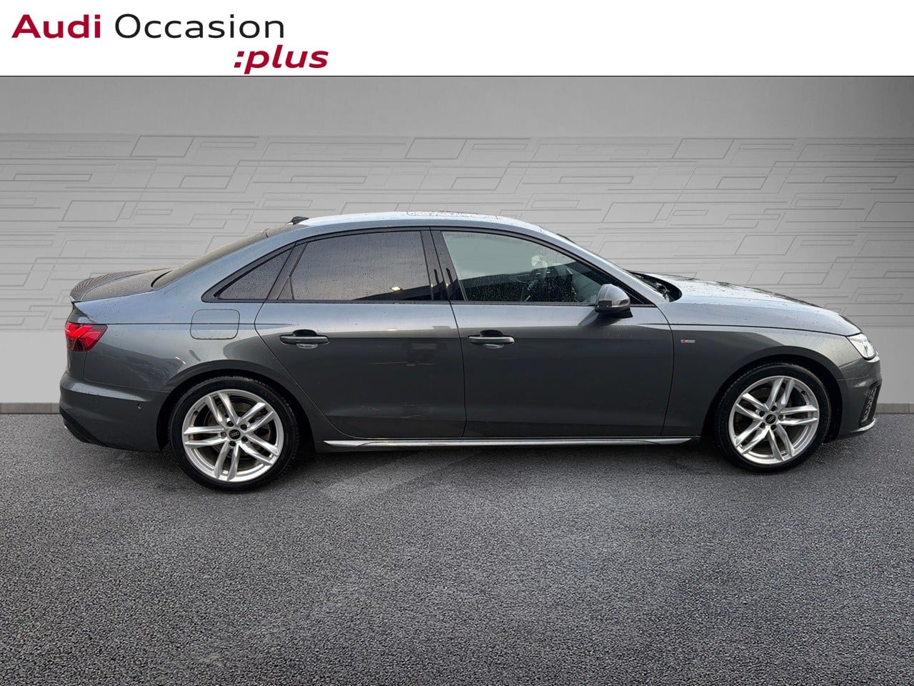 Voitures occasions Audi A4 Competition Lille
