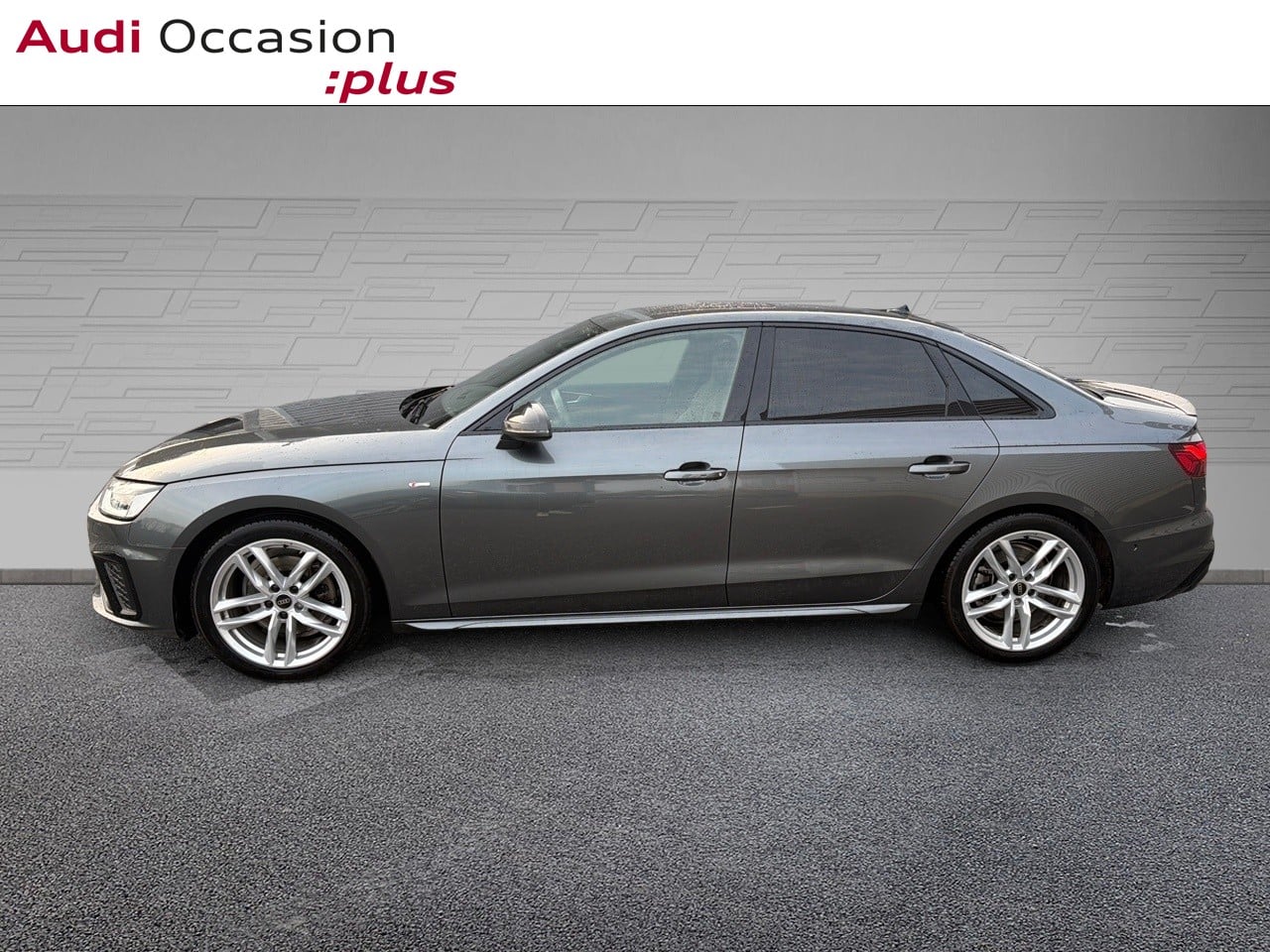 Voitures occasions Audi A4 Competition Lille