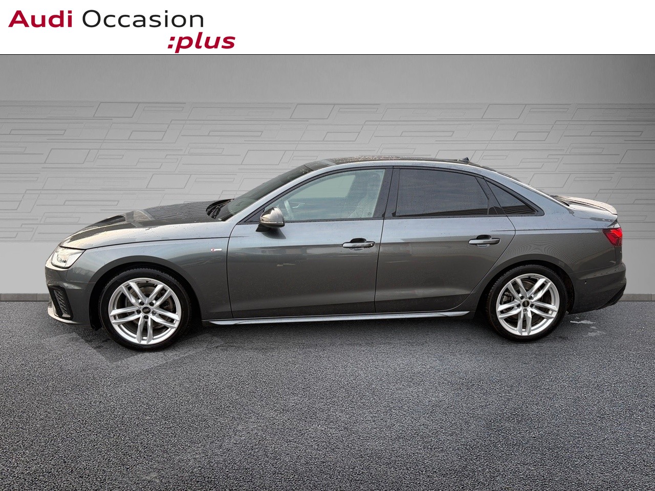 Voitures occasions Audi A4 Competition Lille