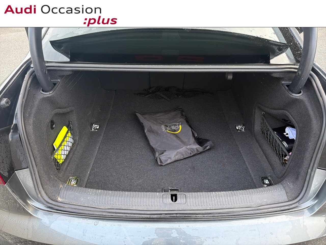 Voitures occasions Audi A4 Competition Lille