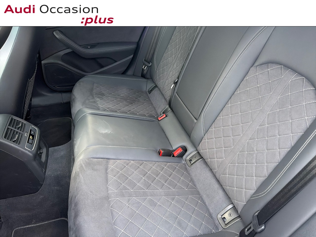 Voitures occasions Audi A4 Competition Lille