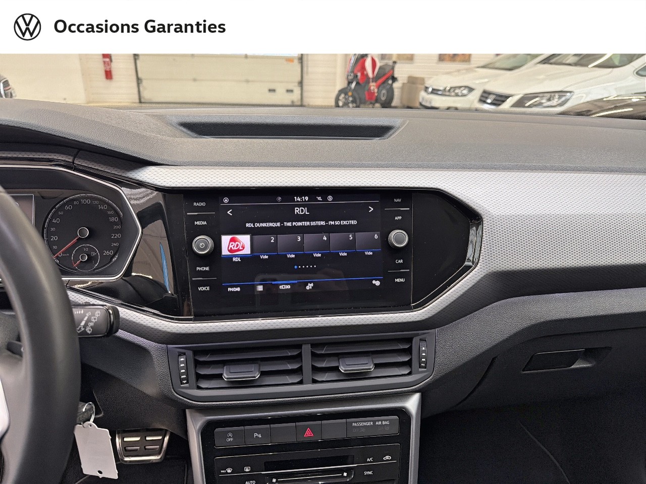 Voitures occasions VOLKSWAGEN T-CROSS Active Dunkerque