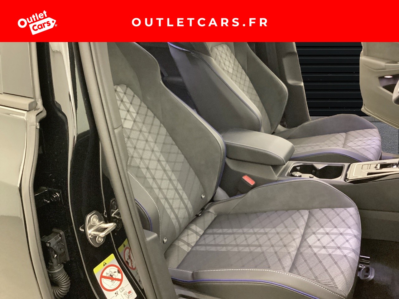 Voitures occasions VOLKSWAGEN GOLF R-Line Cagnes-sur-Mer