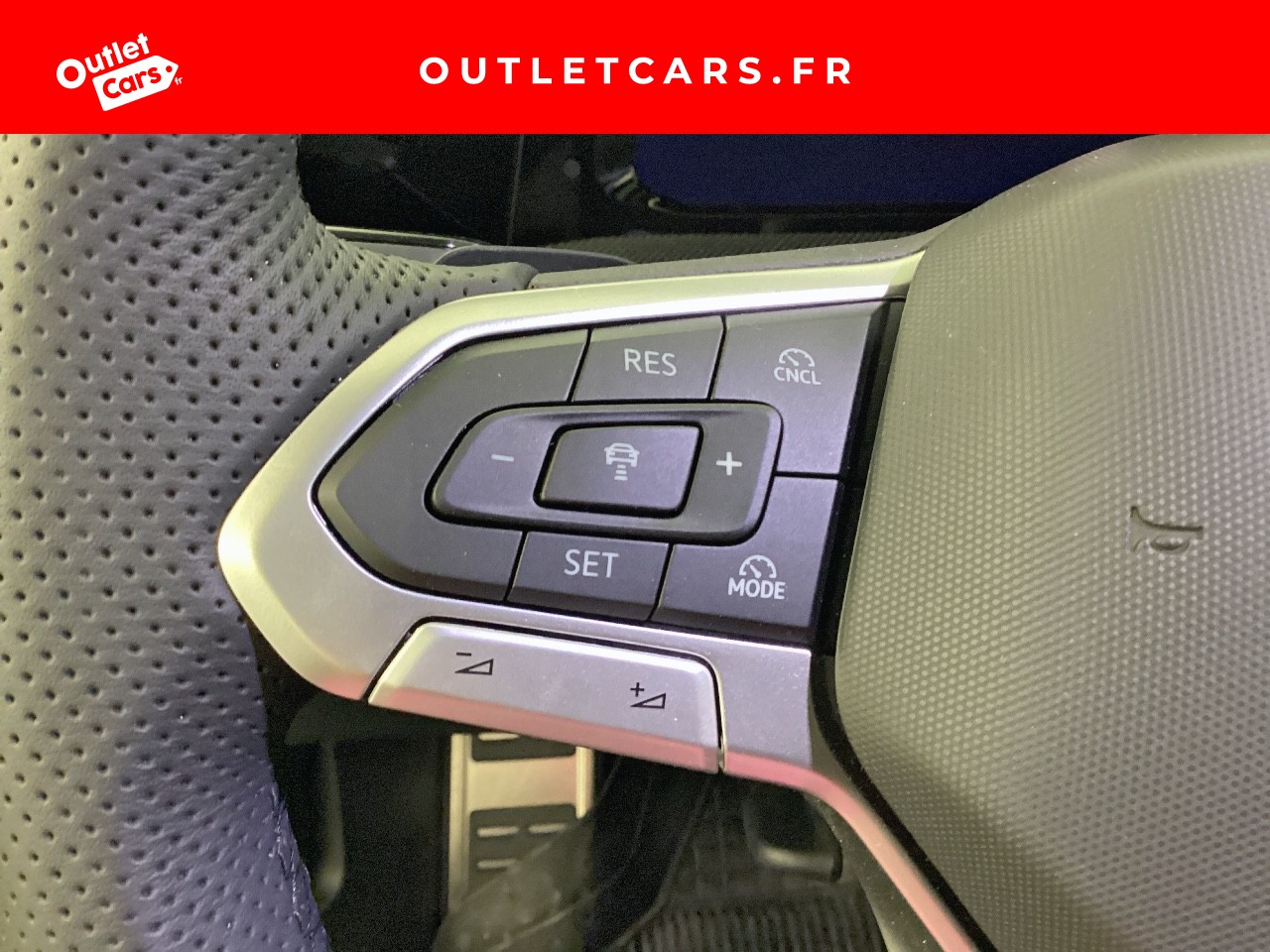 Voitures occasions VOLKSWAGEN GOLF R-Line Cagnes-sur-Mer