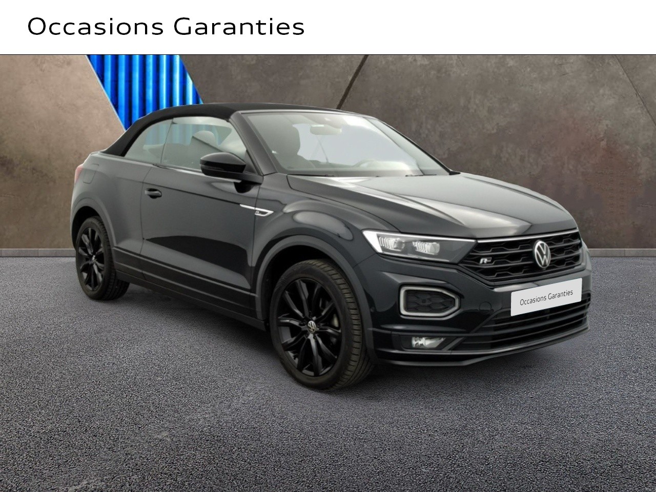 Voitures occasions VOLKSWAGEN T-Roc Cabriolet R-Line Saint-Thibault-des-Vignes
