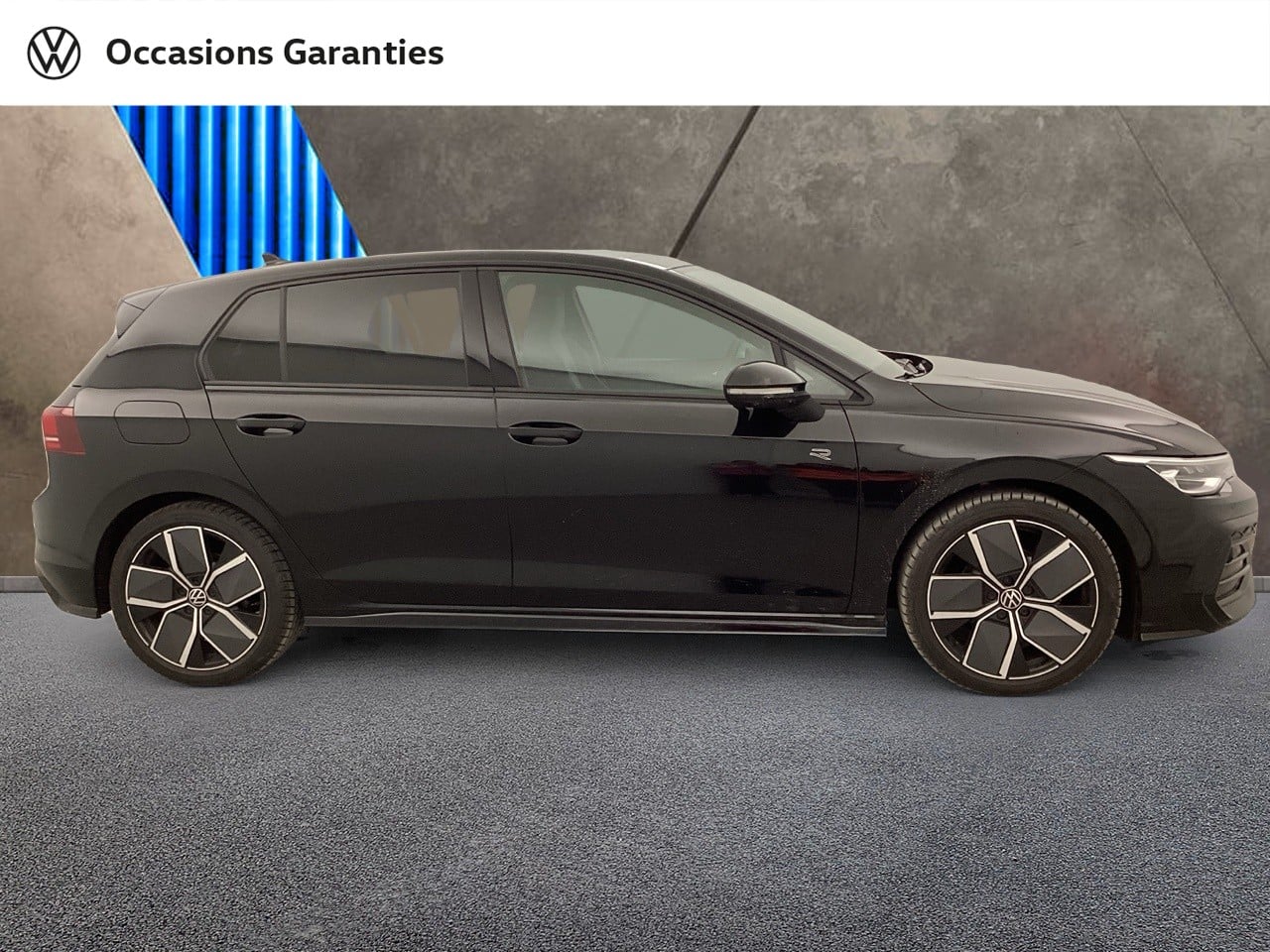 Voitures occasions VOLKSWAGEN GOLF R-Line Nice