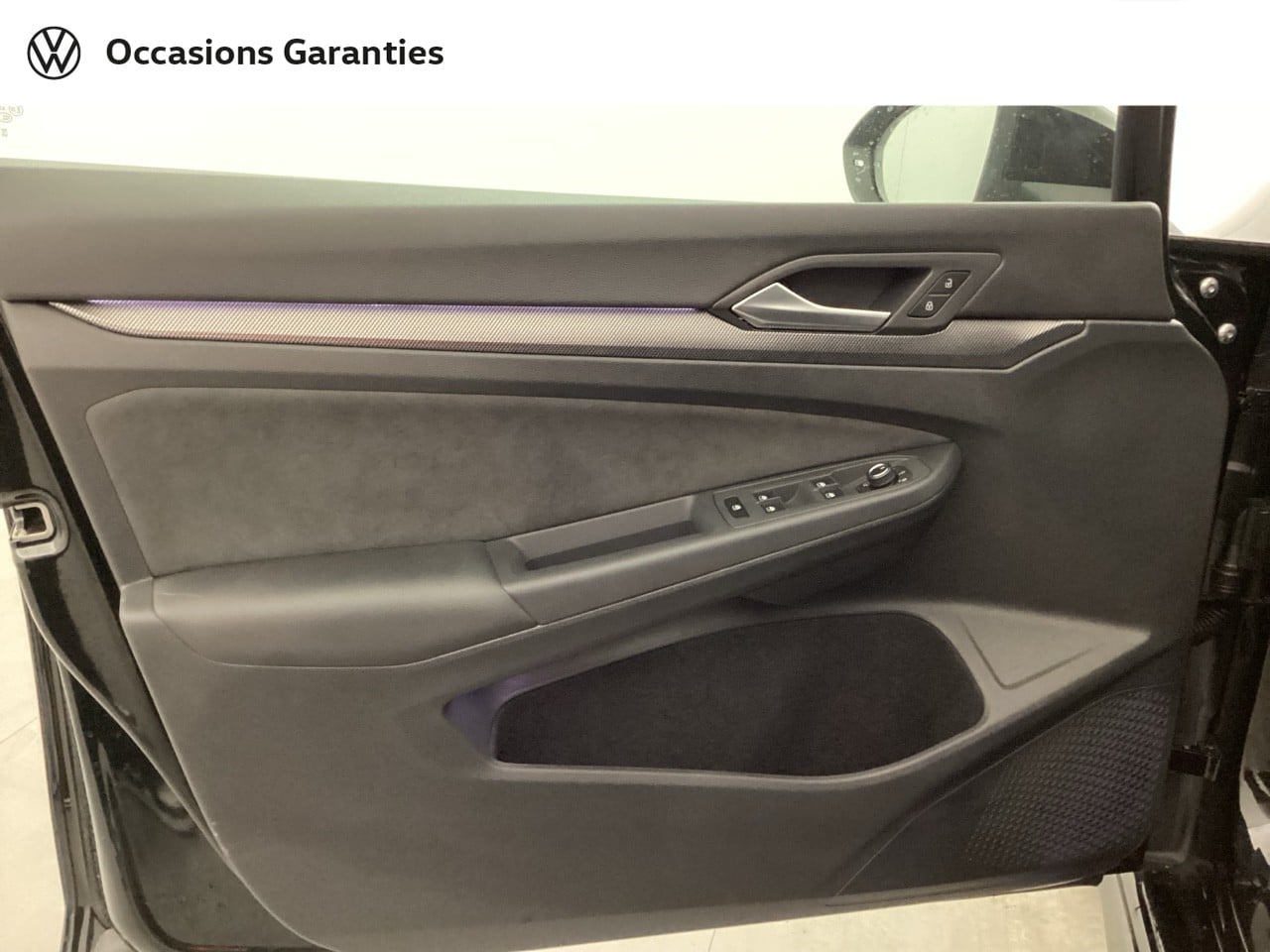 Voitures occasions VOLKSWAGEN GOLF R-Line Nice