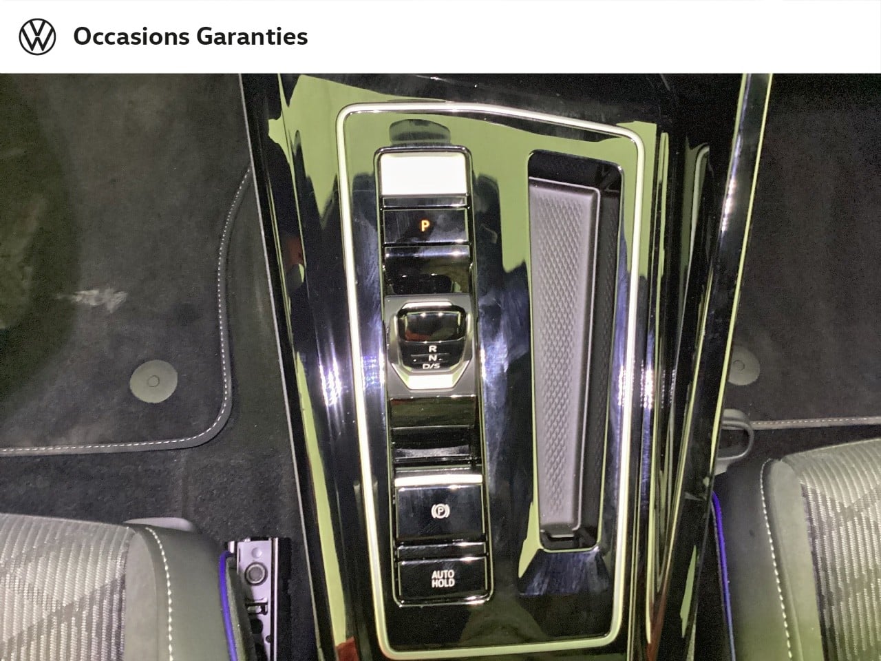 Voitures occasions VOLKSWAGEN GOLF R-Line Nice