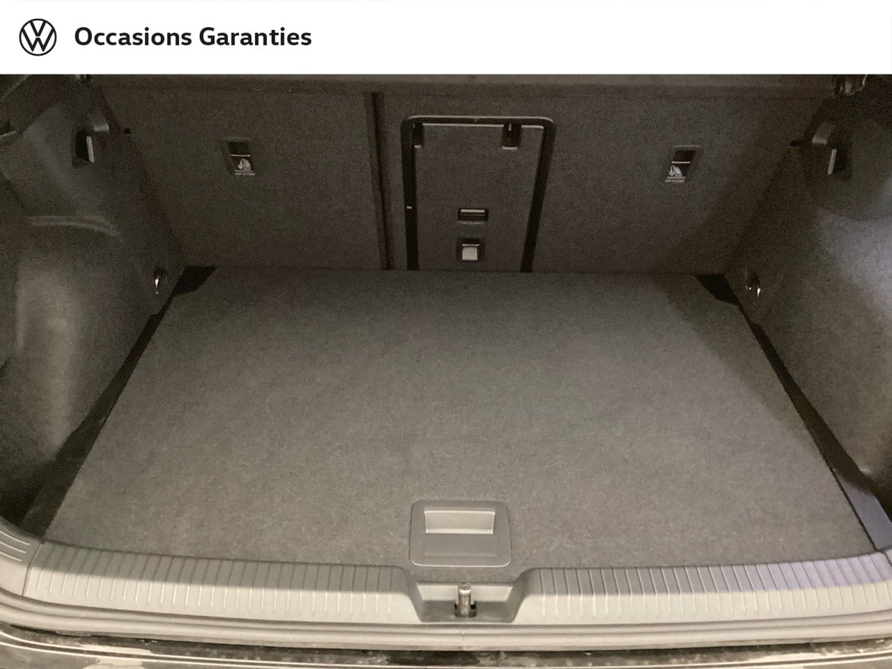 Voitures occasions VOLKSWAGEN GOLF R-Line Nice