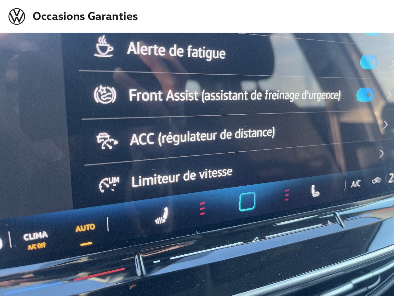 Voitures occasions VOLKSWAGEN GOLF Life Plus Cesson-Sévigné