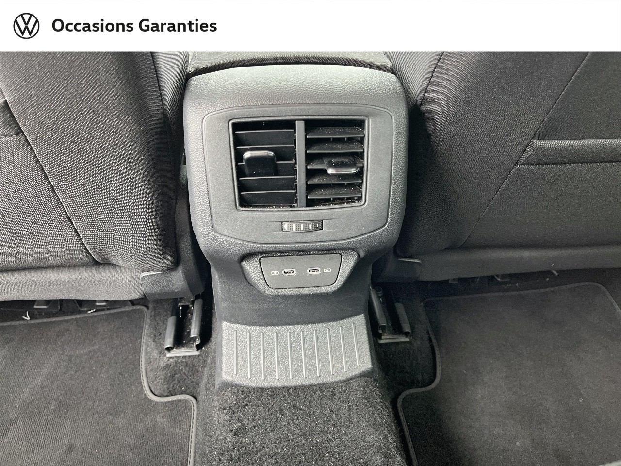 Voitures occasions VOLKSWAGEN T-ROC VW Edition Orvault