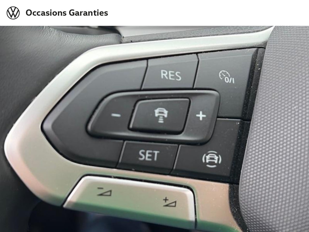 Voitures occasions VOLKSWAGEN GOLF Life Business Villeneuve-d'Ascq