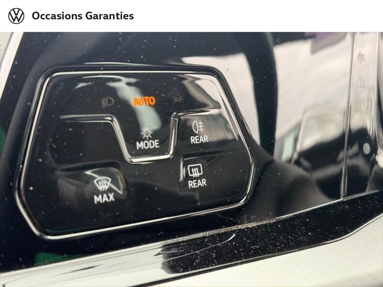 Voitures occasions VOLKSWAGEN GOLF Life Business Villeneuve-d'Ascq