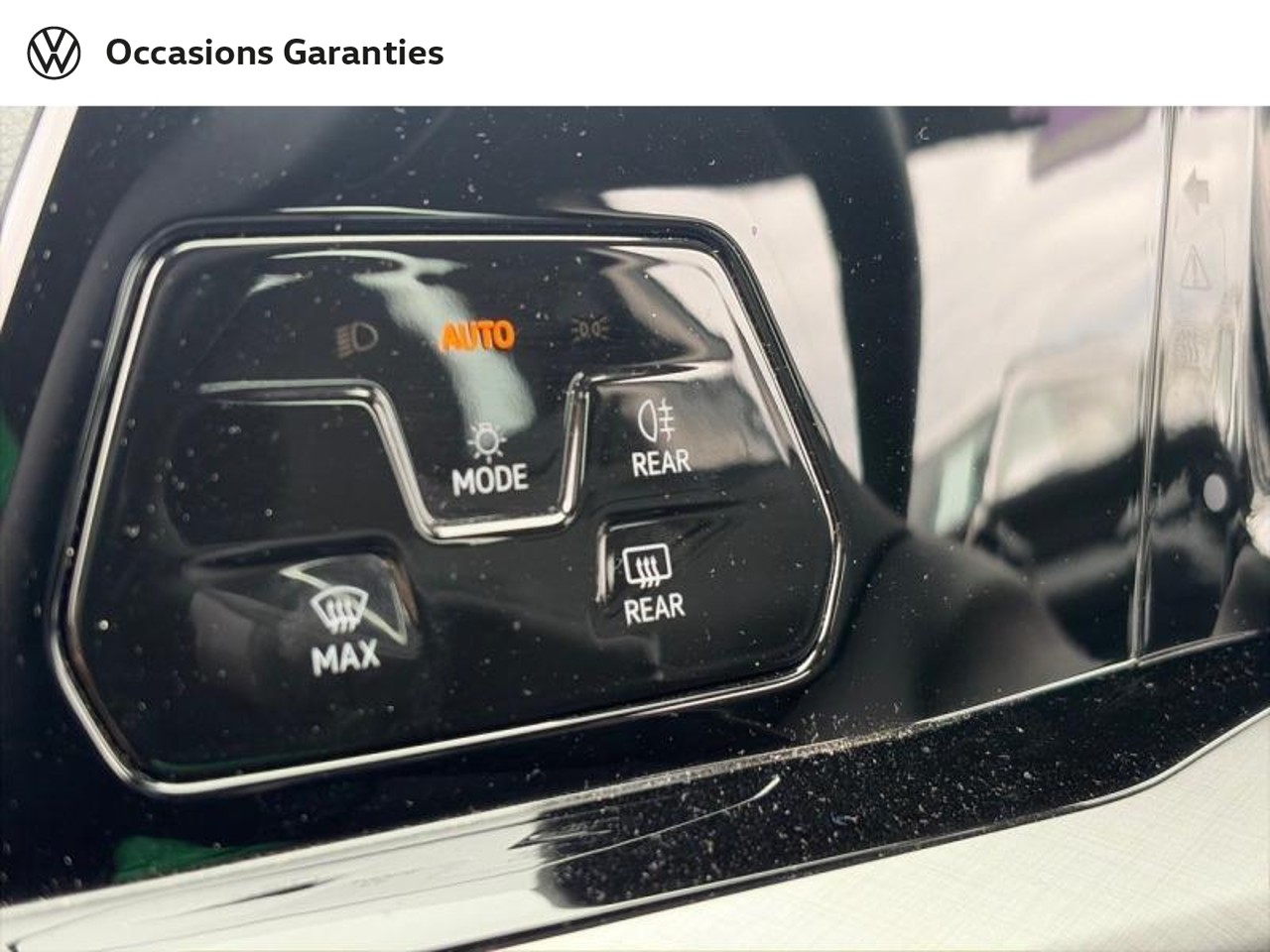 Voitures occasions VOLKSWAGEN GOLF Life Business Villeneuve-d'Ascq