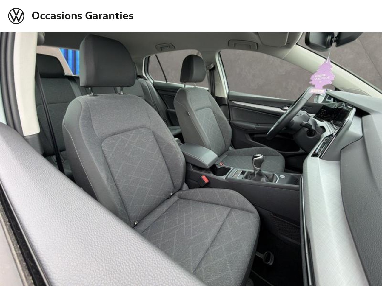 Voitures occasions VOLKSWAGEN GOLF Life Business Villeneuve-d'Ascq