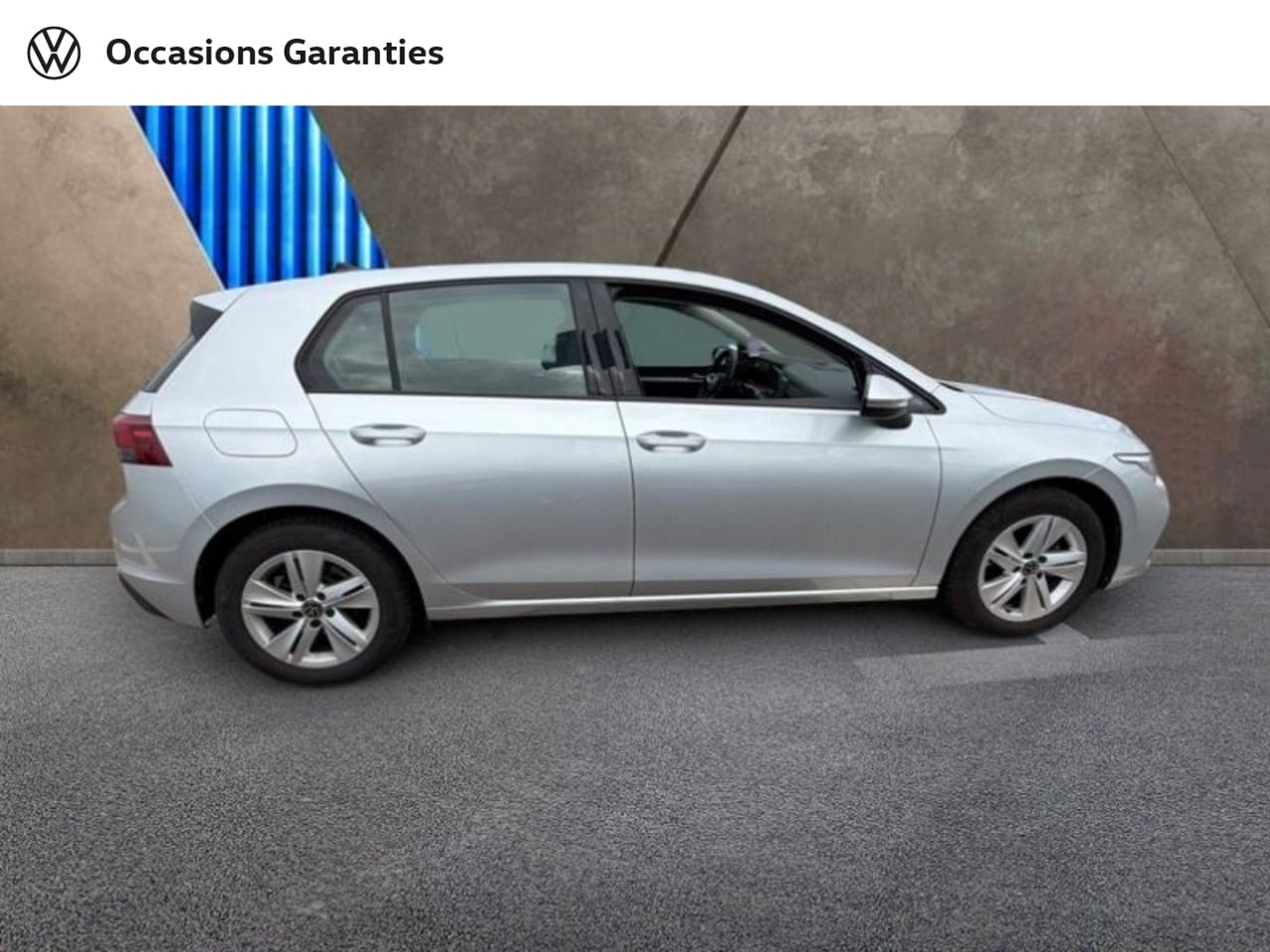 Voitures occasions VOLKSWAGEN GOLF Life Business Villeneuve-d'Ascq