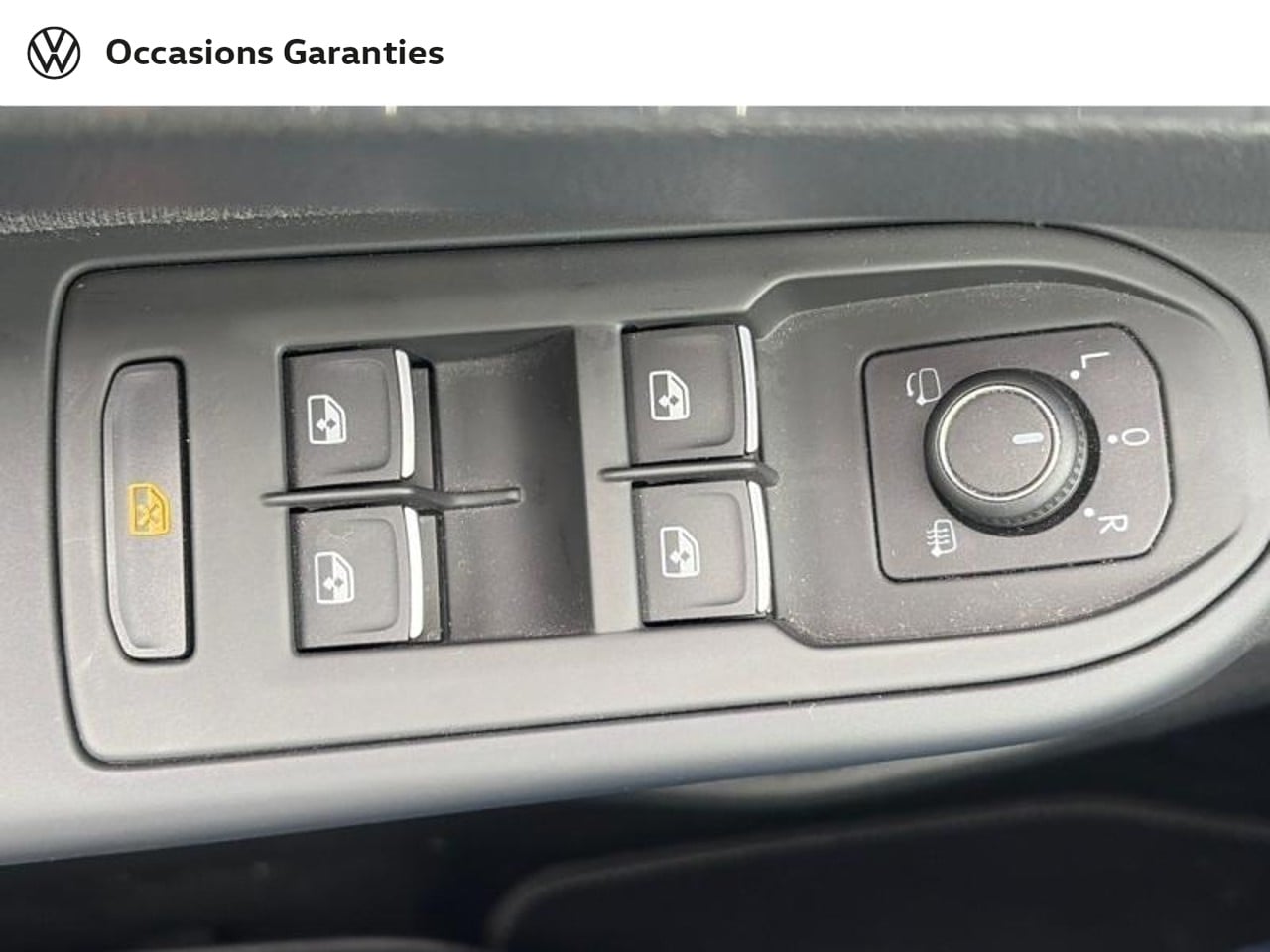 Voitures occasions VOLKSWAGEN GOLF Life Business Villeneuve-d'Ascq