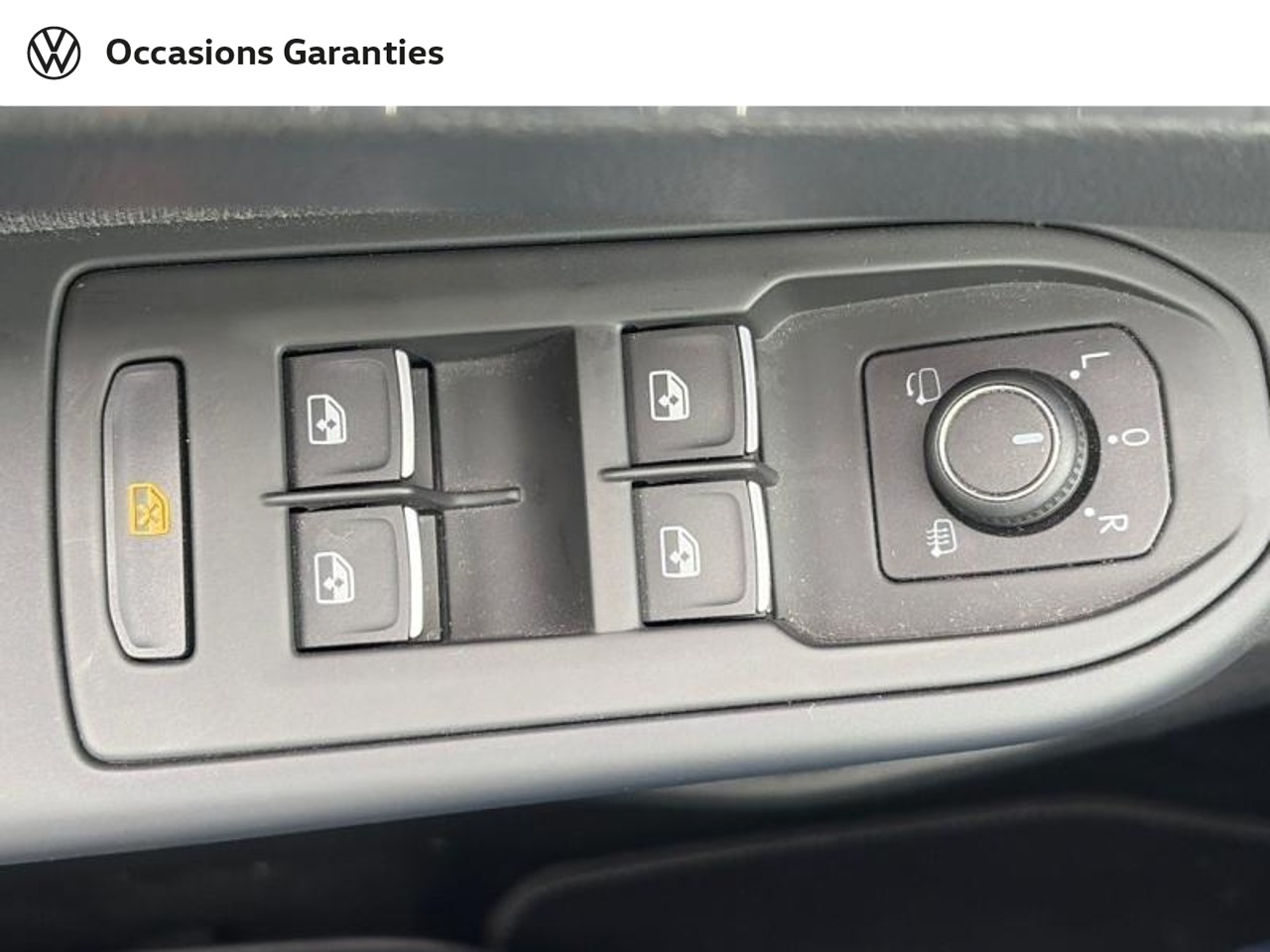 Voitures occasions VOLKSWAGEN GOLF Life Business Villeneuve-d'Ascq