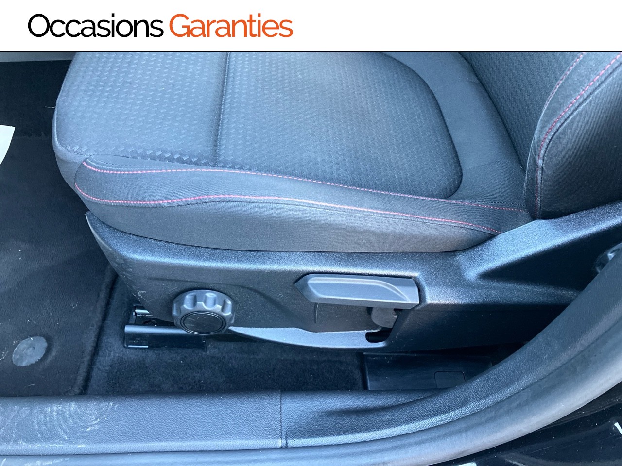 Voitures occasions FORD FOCUS ST-Line Business Vezin-le-Coquet