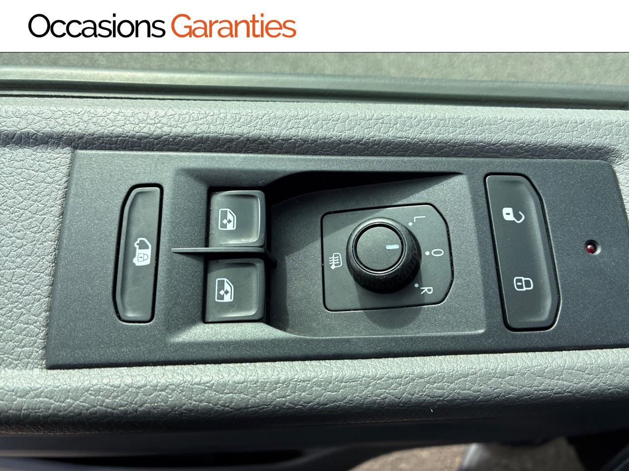 Voitures occasions VOLKSWAGEN UTILITAIRES Transporter Fg Business Line Plus Clermont-Ferrand