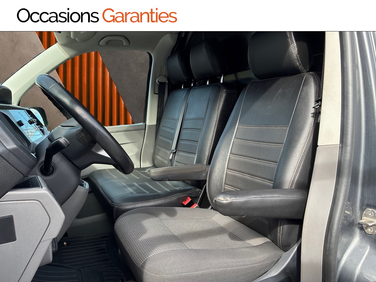 Voitures occasions VOLKSWAGEN UTILITAIRES Transporter Fg Business Line Plus Clermont-Ferrand