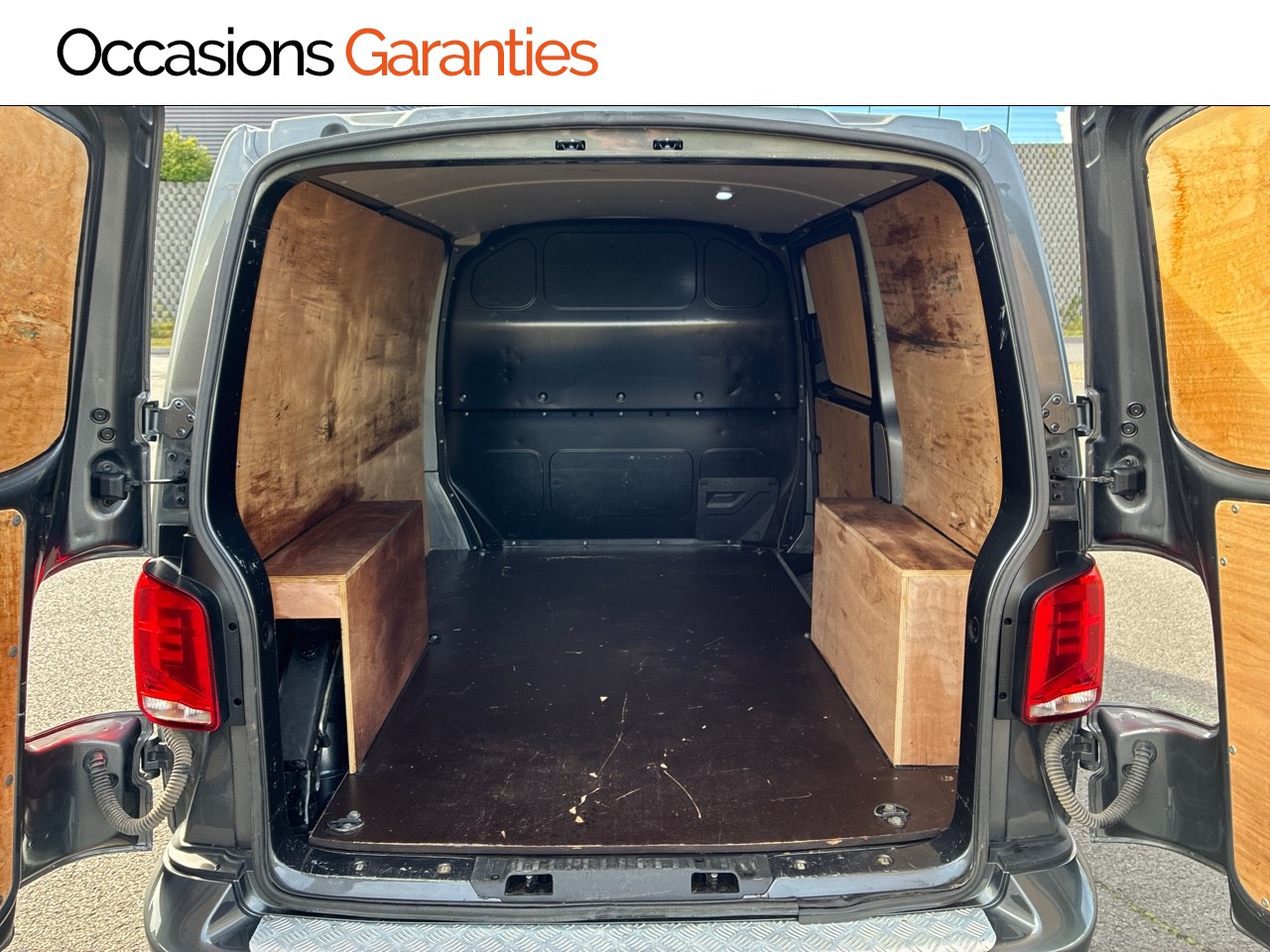 Voitures occasions VOLKSWAGEN UTILITAIRES Transporter Fg Business Line Plus Clermont-Ferrand