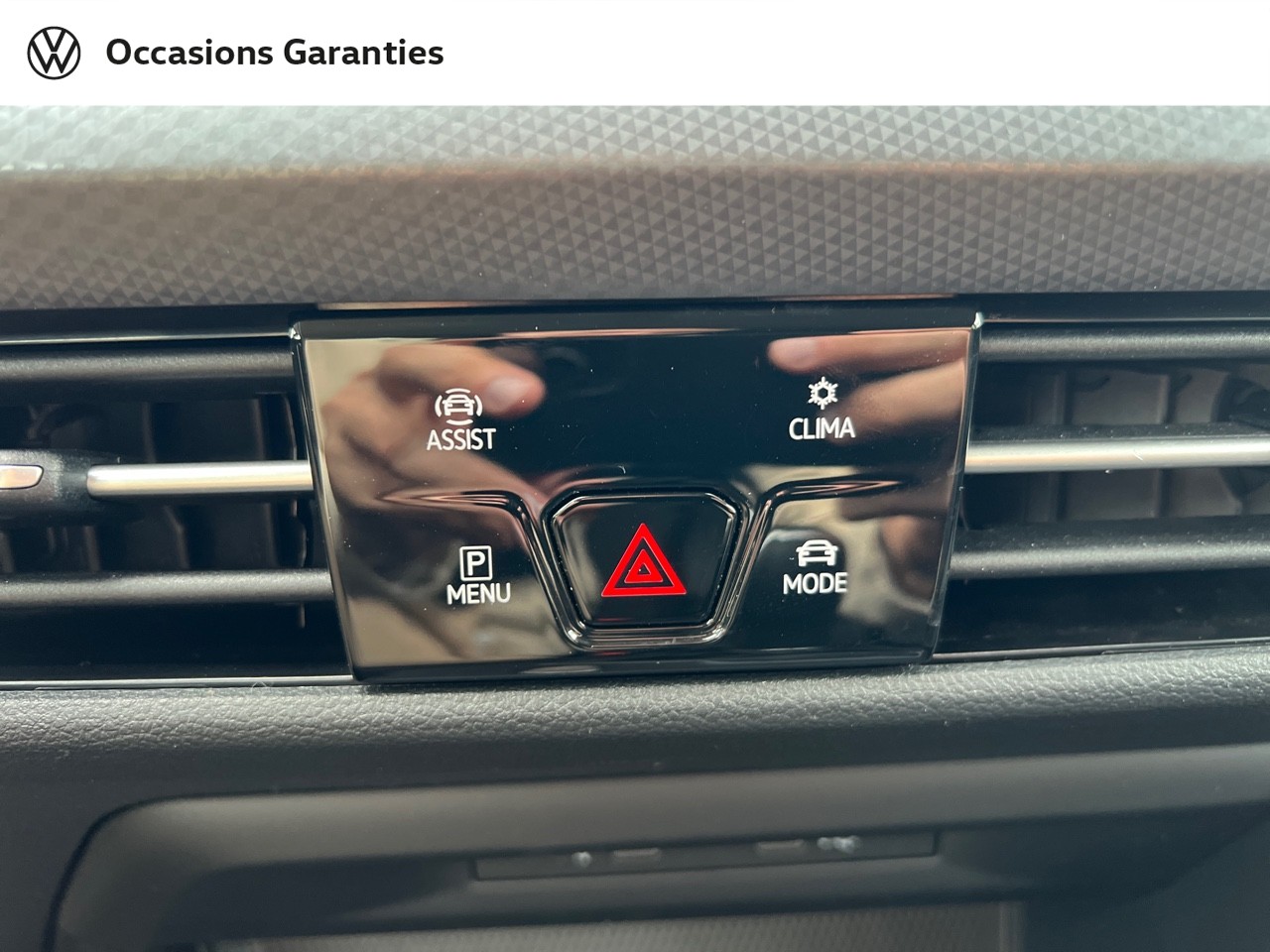 Voitures occasions VOLKSWAGEN GOLF Active Cesson-Sévigné