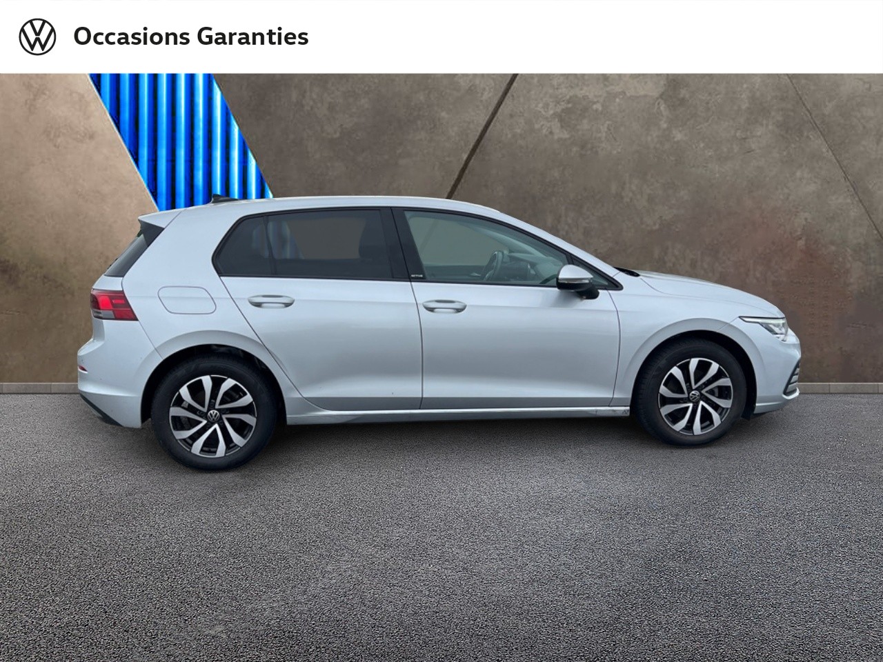 Voitures occasions VOLKSWAGEN GOLF Active Cesson-Sévigné