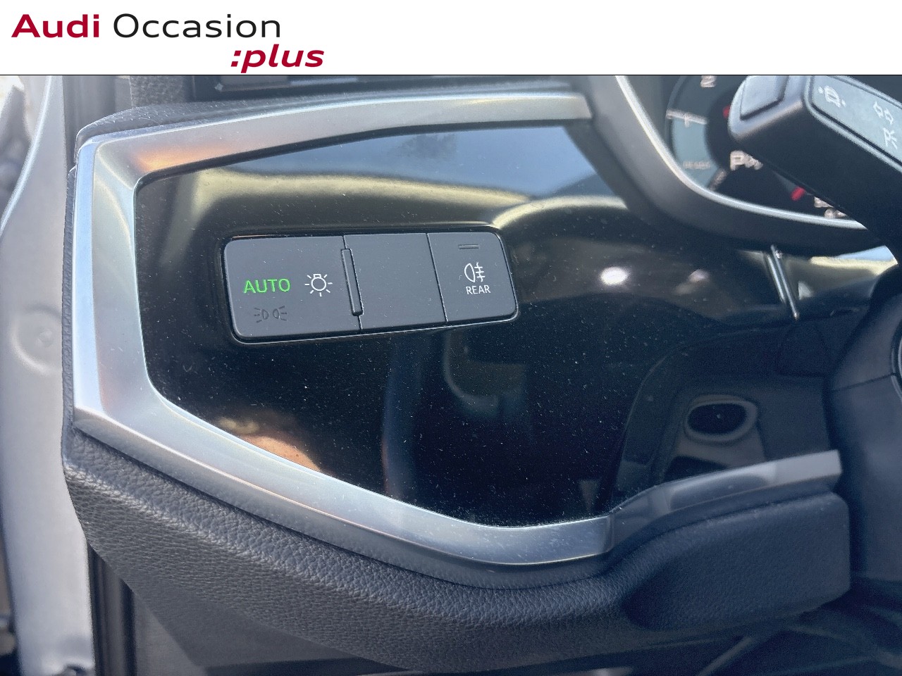 Voitures occasions Audi Q3 Design Lens