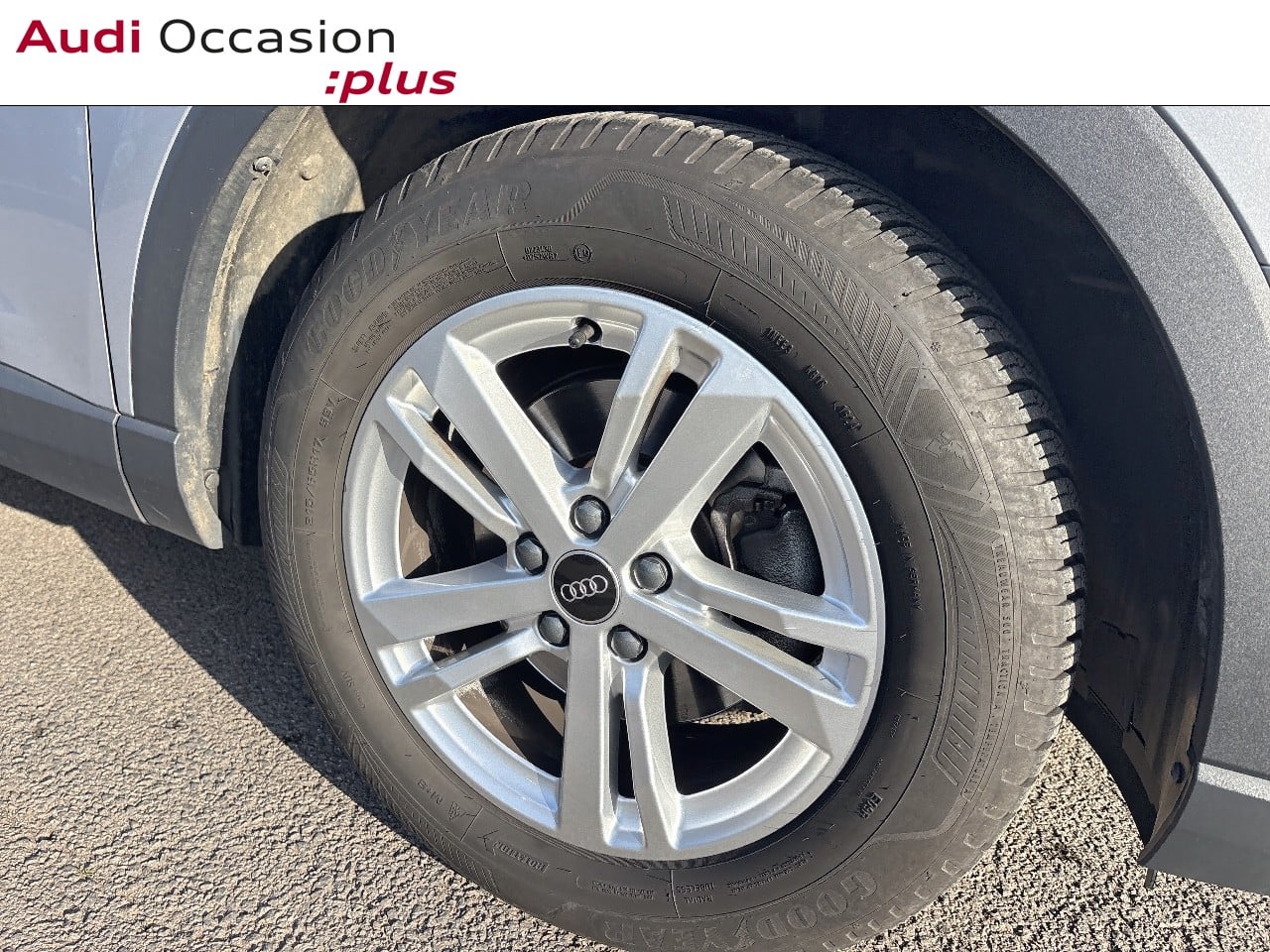 Voitures occasions Audi Q3 Design Lens