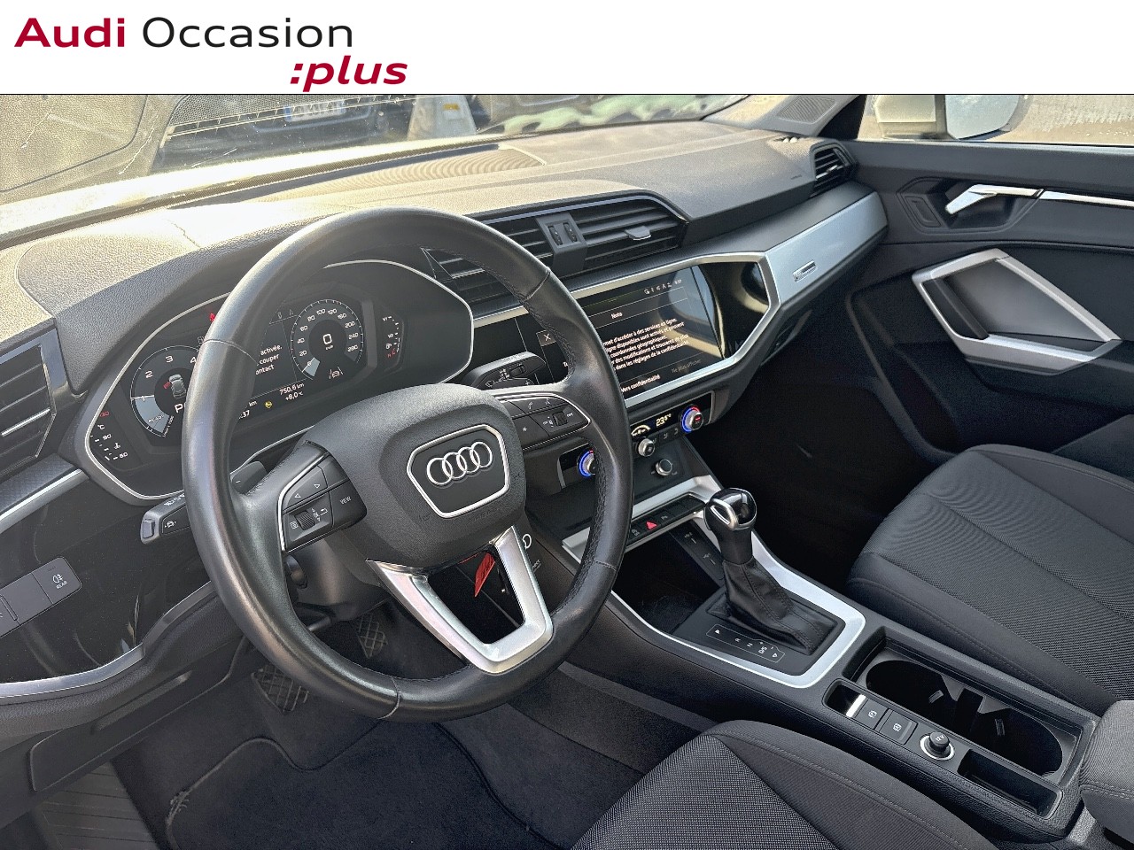 Voitures occasions Audi Q3 Design Lens