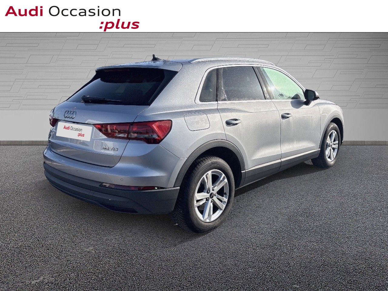 Voitures occasions Audi Q3 Design Lens
