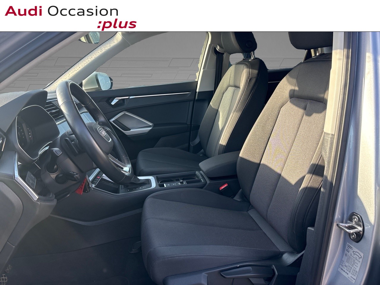 Voitures occasions Audi Q3 Design Lens