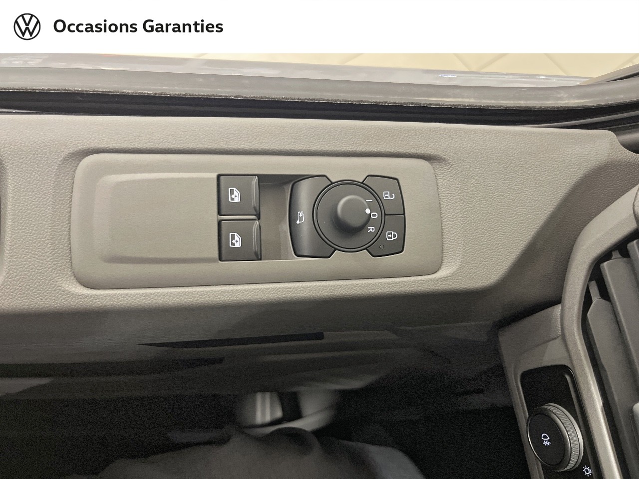 Voitures occasions VOLKSWAGEN UTILITAIRES Transporter Fg Business Paris