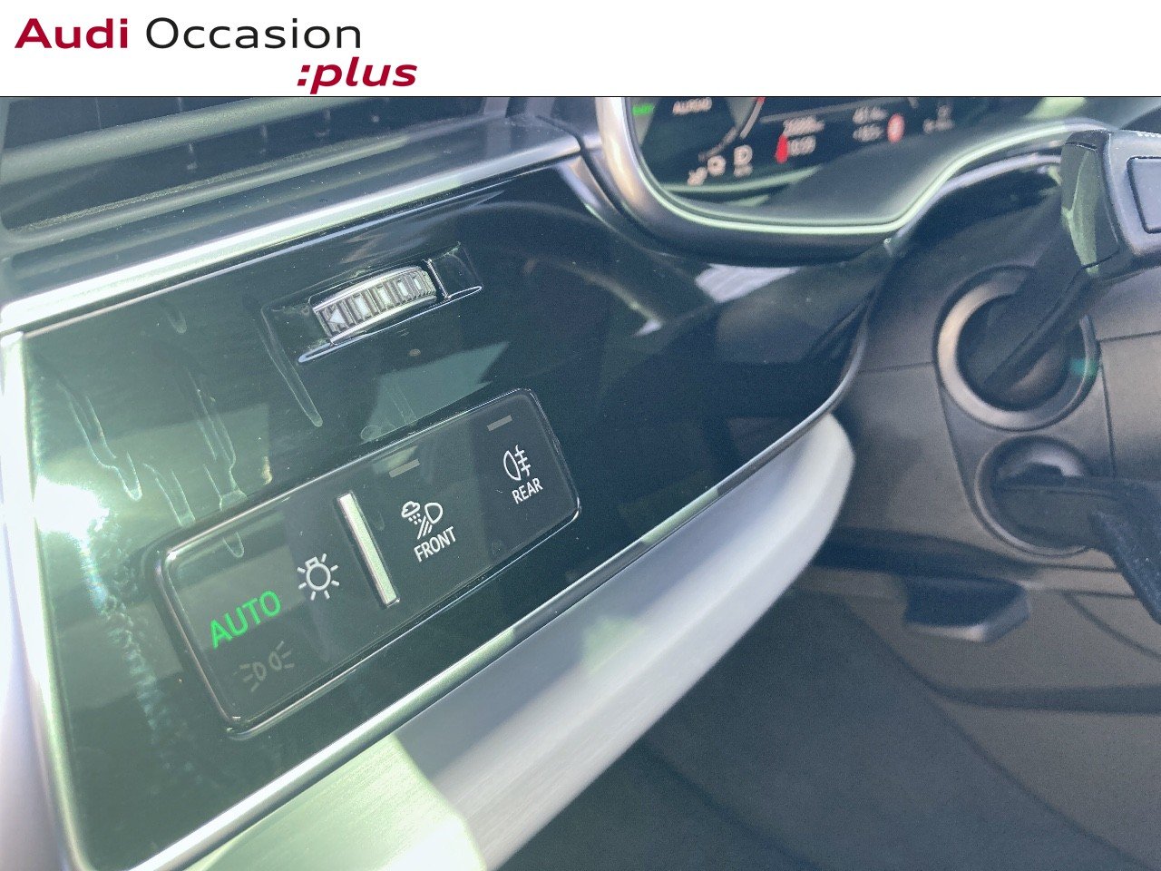 Voitures occasions Audi Q8 Compétition Lille