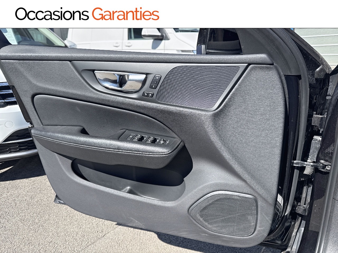 Voitures occasions VOLVO V60 Inscription Lens