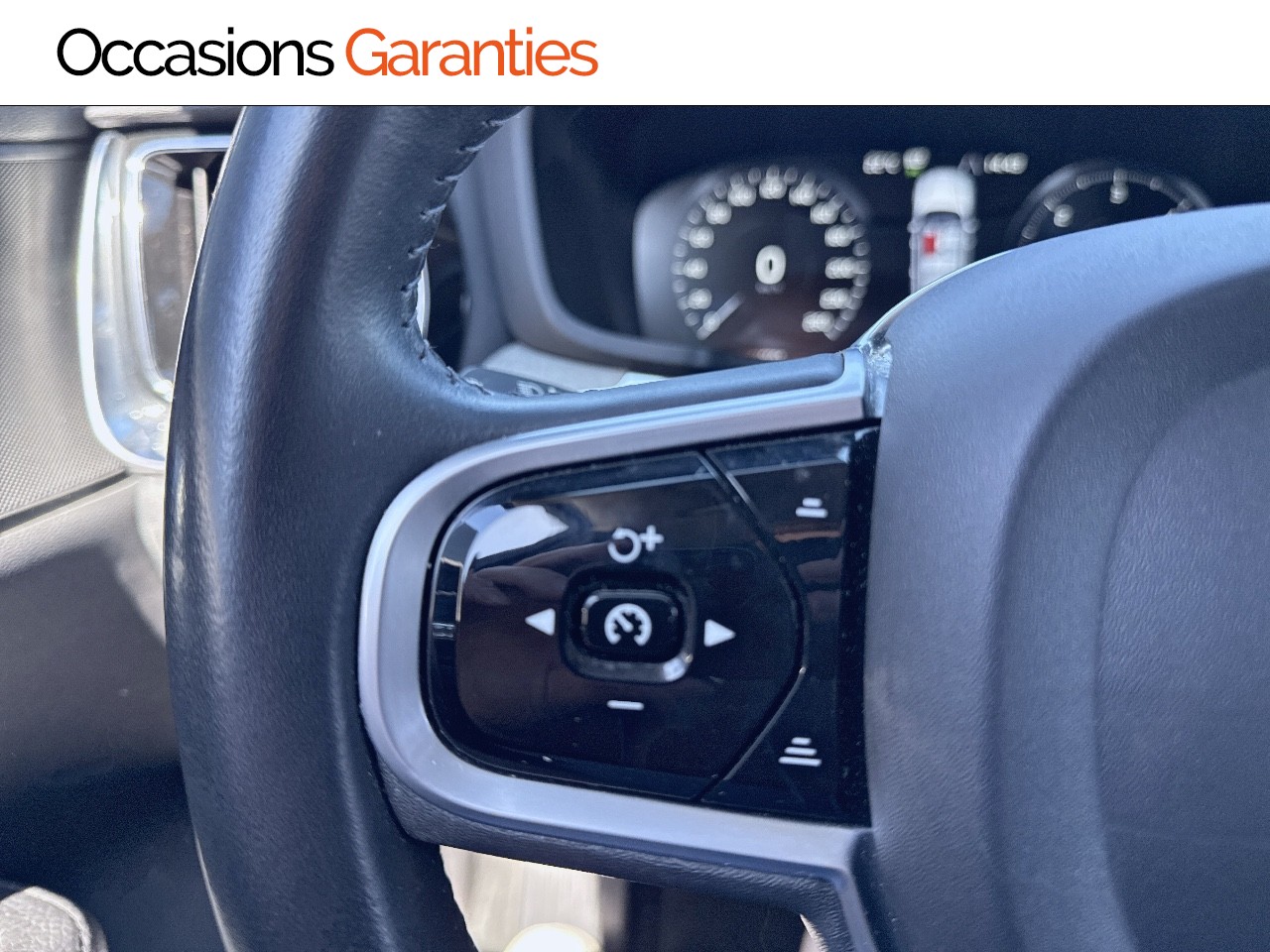 Voitures occasions VOLVO V60 Inscription Lens