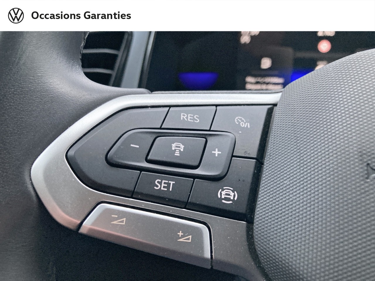 Voitures occasions VOLKSWAGEN T-ROC Life Plus Lens