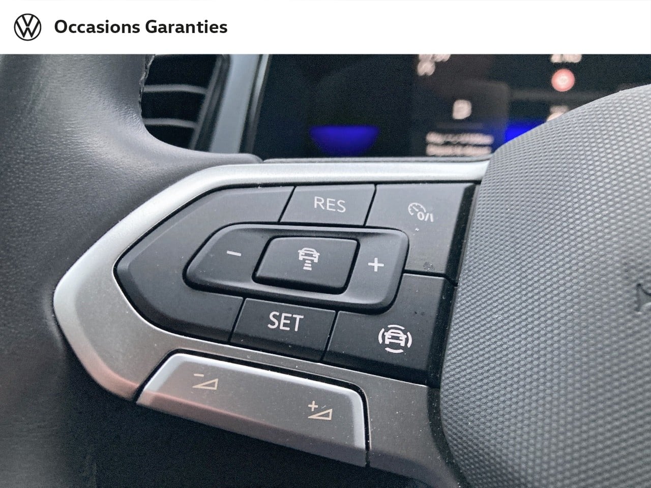 Voitures occasions VOLKSWAGEN T-ROC Life Plus Lens