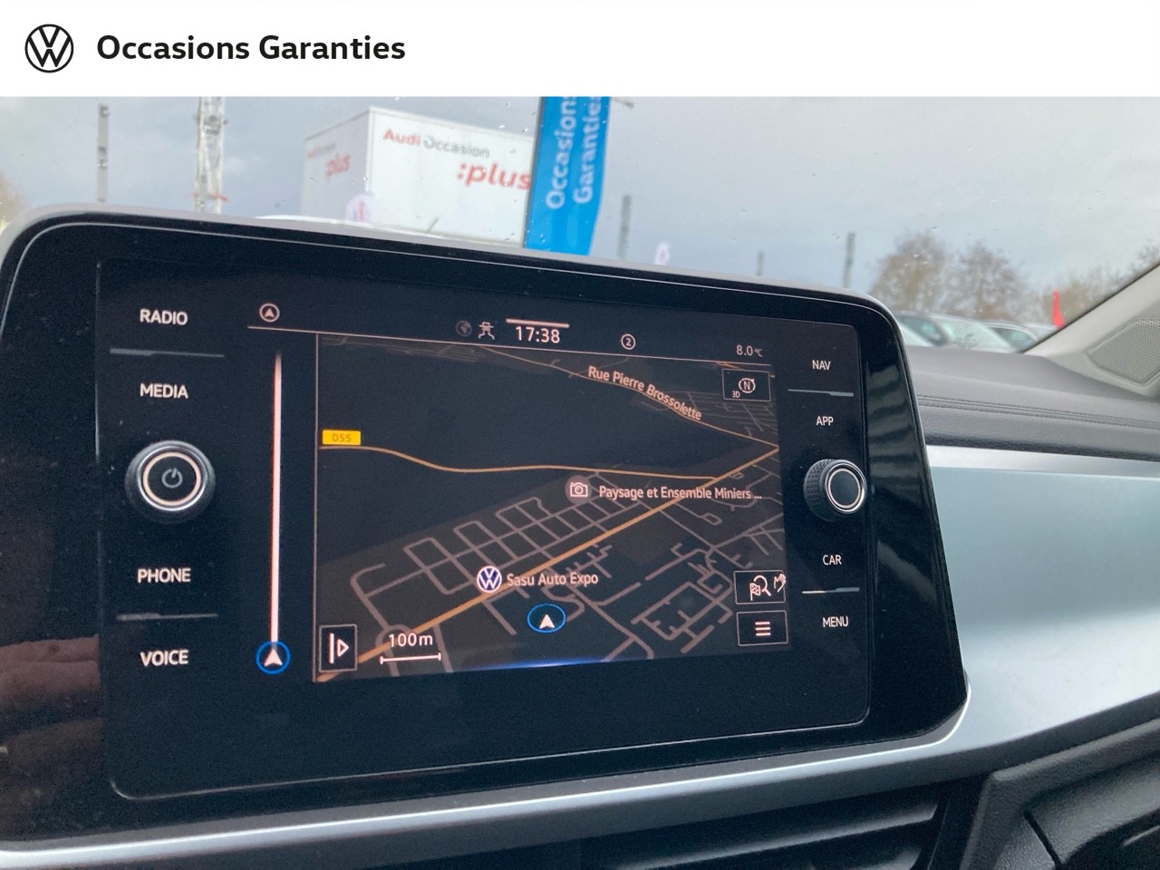 Voitures occasions VOLKSWAGEN T-ROC Life Plus Lens