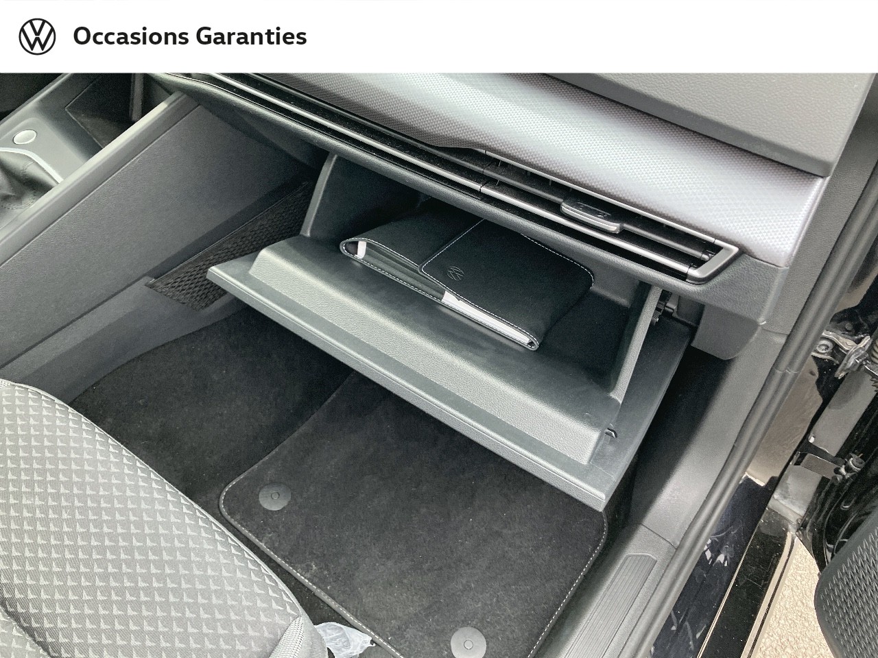 Voitures occasions VOLKSWAGEN GOLF Life Lens