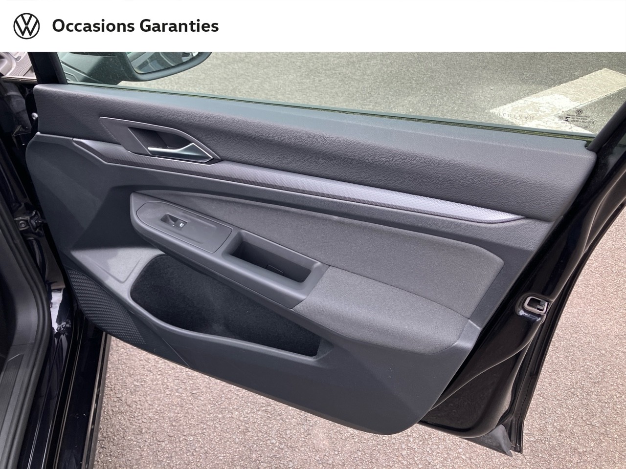 Voitures occasions VOLKSWAGEN GOLF Life Lens