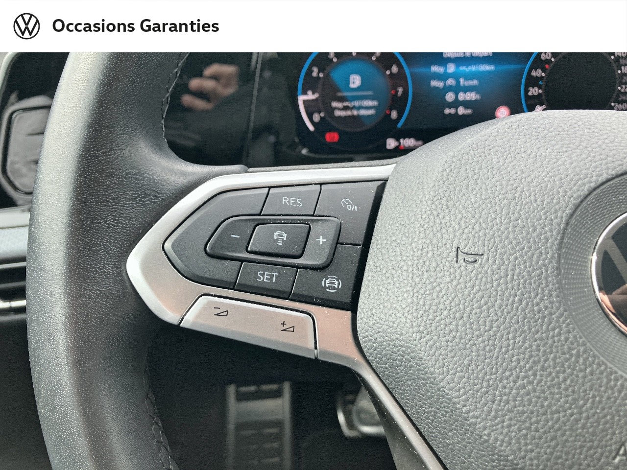 Voitures occasions VOLKSWAGEN GOLF Life Lens